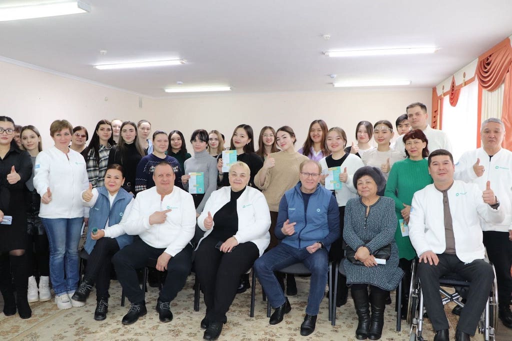 «AMANAT» – elimizdiń túkpir-túkpirinde júieli jumys isteitin jalǵyz partiia