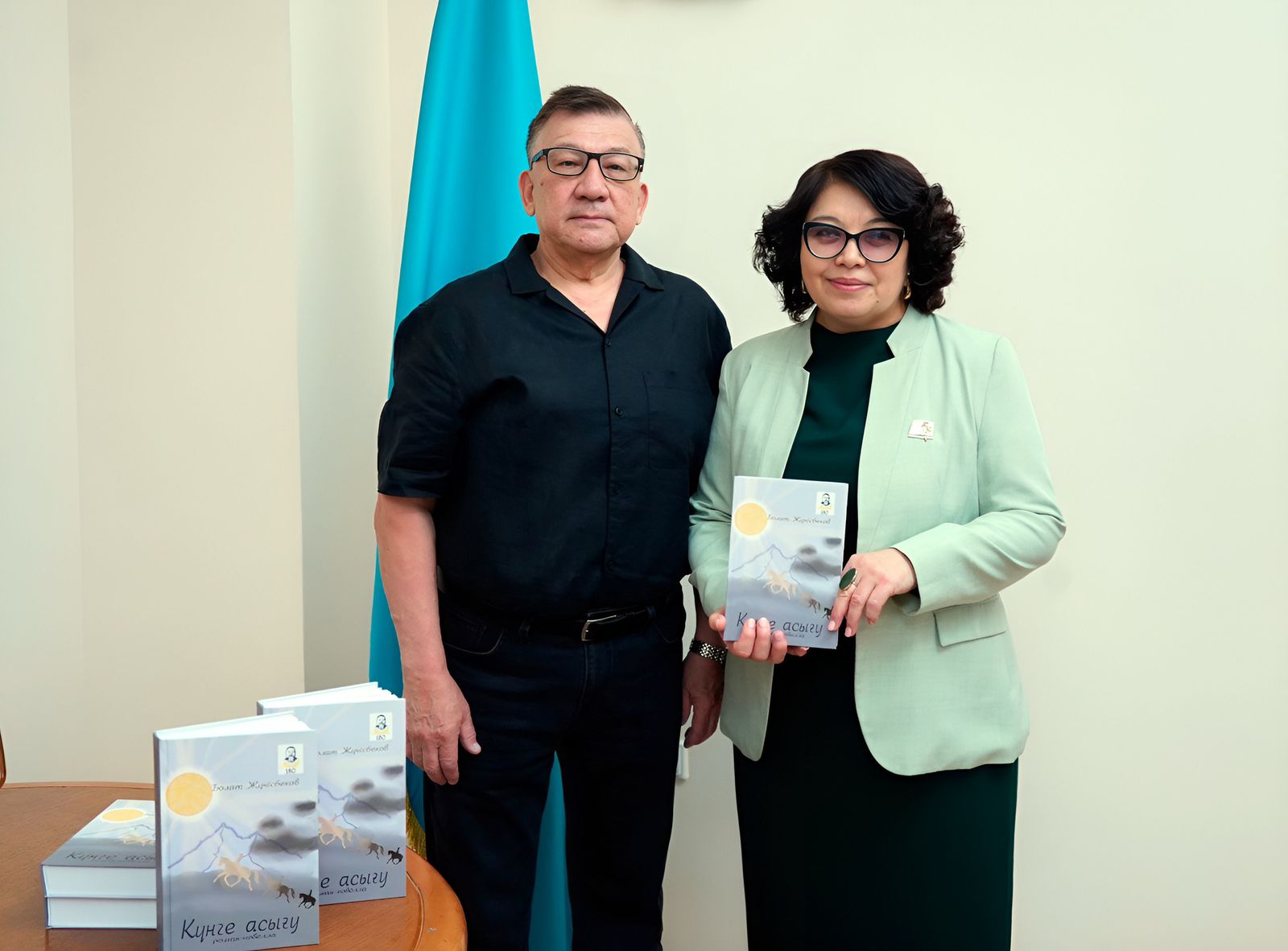 Абайды жаңаша тану: Болат Жүнісбековтің жаңа кітабы оқырманға жол тартты