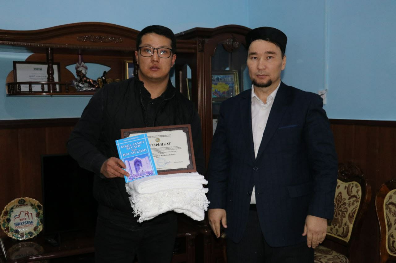 ابىلاي حاننىڭ كيٸمٸ مۋزەي قورىنا تاپسىرىلدى