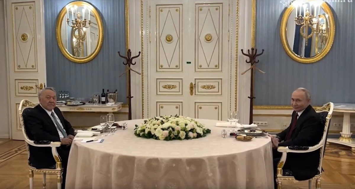 «Не айтылғаны қызық емес»: Тоқаев Назарбаев пен Путиннің кездесуіне пікір білдірді
