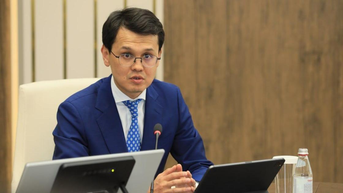 Бағдат Мусин Қазақстандағы интернет сапасын судың сапасына теңеді