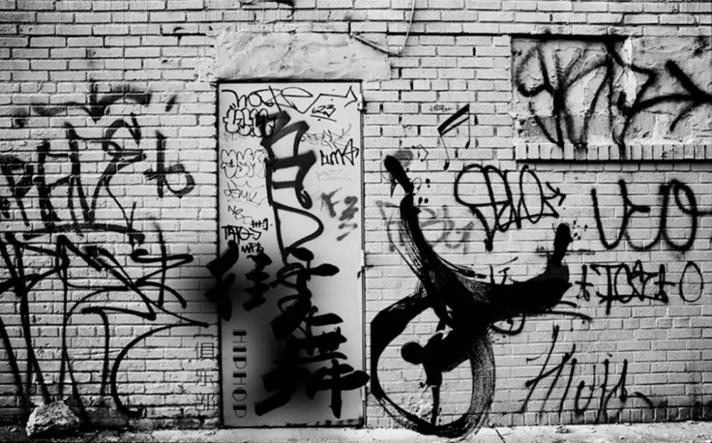 Shymkentte esirtkini jarnamalaǵan graffiti jazbanyń avtory ustaldy