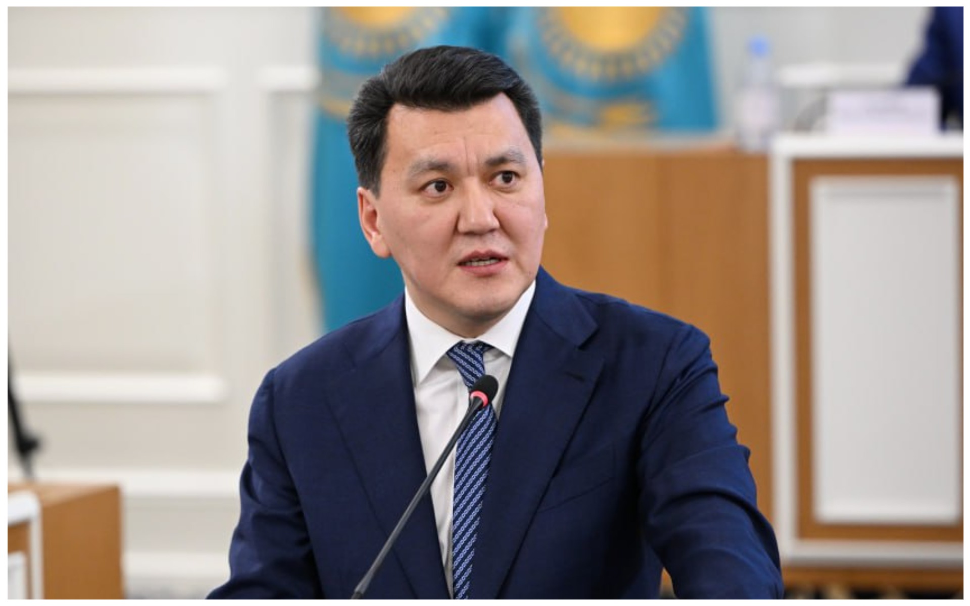 Ерлан Қарин: қолданыстағы Ата заңның кейбір тұстарын бірнеше рет қайталап оқысаңыз да түсініксіз