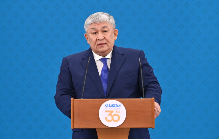 Qyrymbek Kósherbaev joǵary memlekettik nagradalardy tabys etti