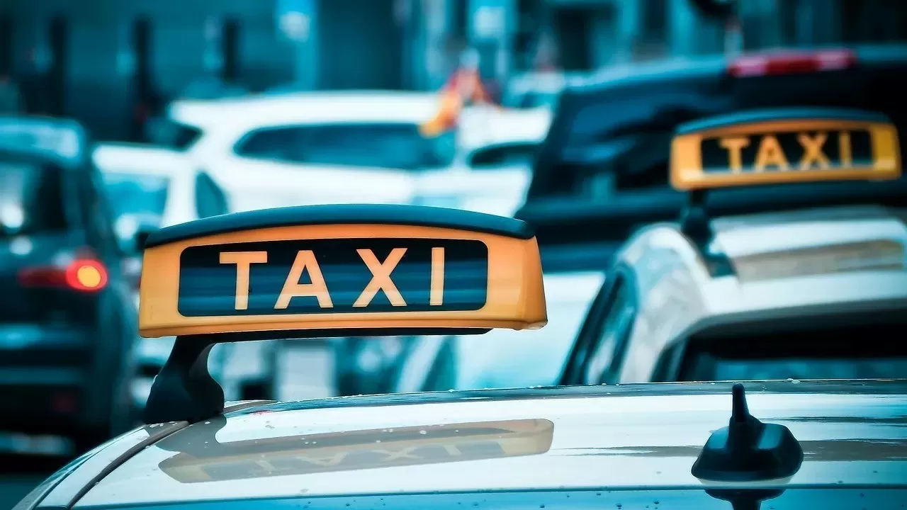 Астанада биыл жүргізушісіз такси іске қосылады