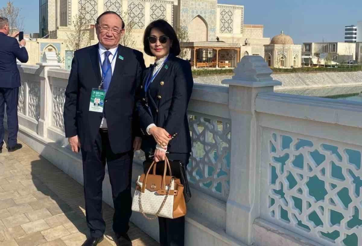 دەنساۋلىق ساقتاۋ مينيسترٸ قىمبات برەندتٸڭ كيٸمدەرٸ مەن سٶمكەسٸن قانداي اقشاعا العانىن ايتتى