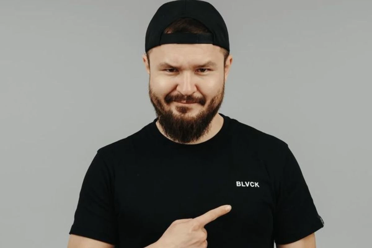 Семейлік стендапер әзілдеймін деп 5 күнге қамауға алынған