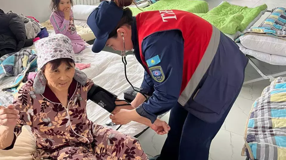 Су тасқыны кезеңінде халыққа қандай медициналық көмек көрсетілді? Денсаулық Сақтау Министргі өкілі мәлімдеме жасады