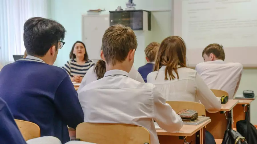 «Almatyda tarap ketken pák qyzdar tizimi». Ministrlik málimdeme jasady
