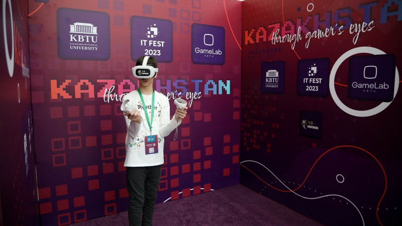IT Fest 2023 және EDU Fest: жас таланттар мен инновацияларды біріктіретін орын