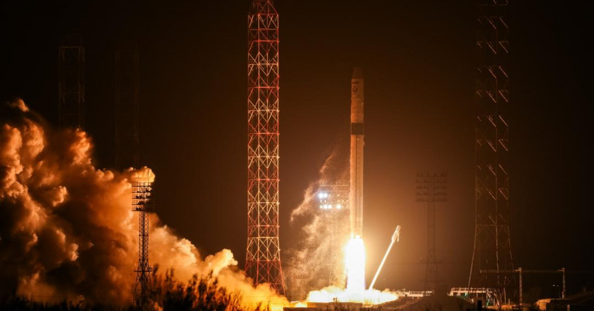 Байқоңырдан "Cұңқар" ("Союз-5")  зымыраны алғаш рет ұшырылды