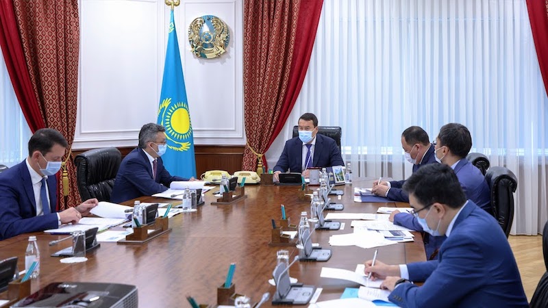 Смайылов Транскаспий халықаралық көлік бағдарын дамыту жөнінде кеңес өткізді