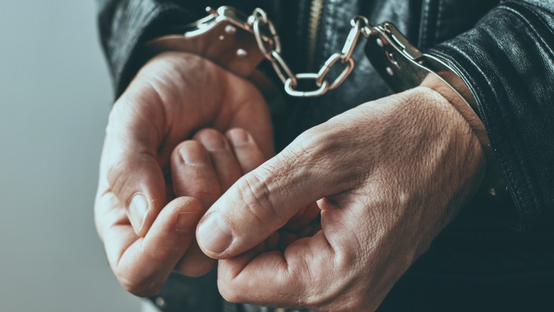 بقو-دا مەديتسينالىق مەكەمە باسشىلارى ۇستالدى