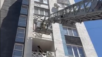 Құтқарушылар үш және бір жастағы балаларды құтқарды