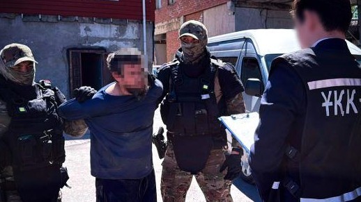 UQK: Terrorizm men ekstremizm úshin 13 adam sottaldy