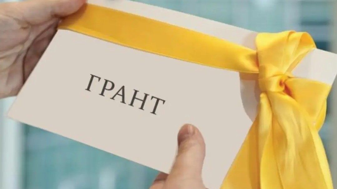 Астанада грант алып беремін деп 111 адамды алдаған ер адам сотталды