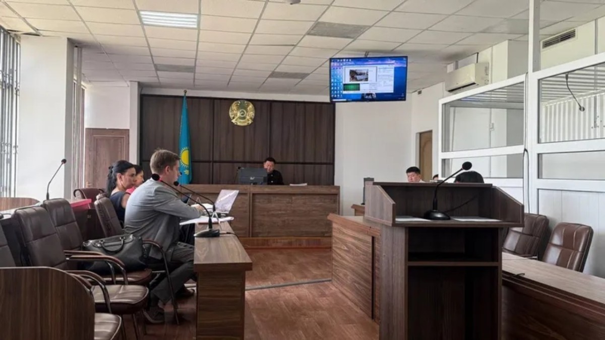 Әл-Фарабидегі жол апаты: прокурор Александр Пакқа 10 жыл түрме жазасын сұрады