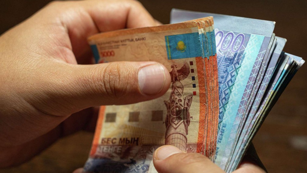 استانادا كٶلٸك سالونىنان 200 مىڭ تەڭگە ۇرلاعان كٷدٸكتٸ قولعا تٷستٸ