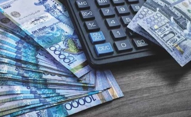 Qazaqstandyqtarǵa nesie alý qiyndamaidy: Ulttyq bank jańa shekteýlerden bas tartty