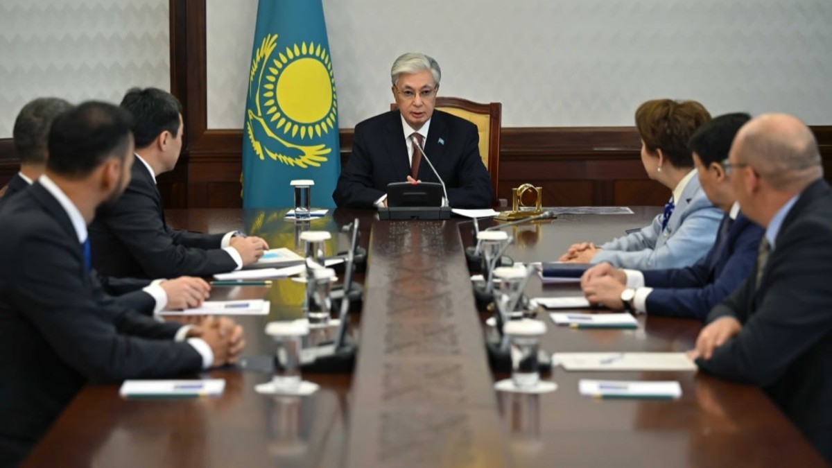 Президент Құрылтайдағы партия фракцияларының жетекшілерімен кездесті