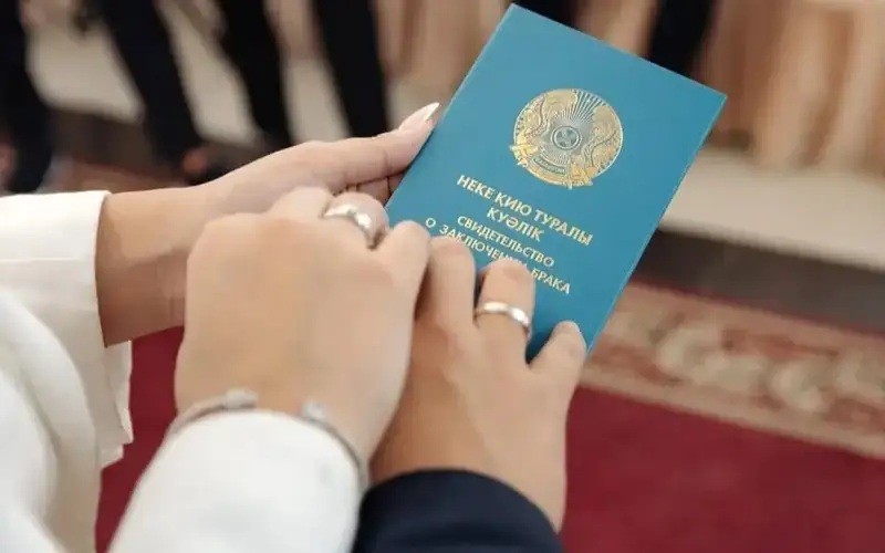 Некені ұзарту қажет пе? Әділет министрлігі әлеуметтік желідегі ақпаратқа түсініктеме берді