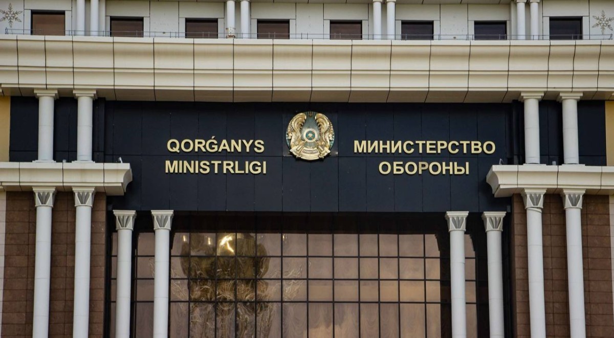 Саясаттанушы жаңа Қорғаныс министрінің тағайындалуына баға берді