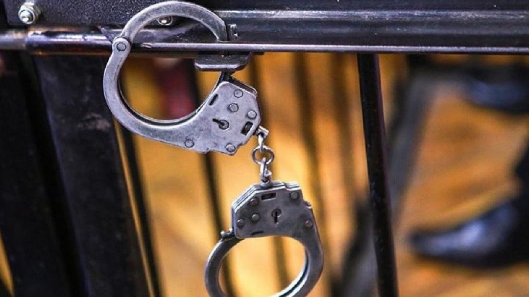 Астанада қоғамдық орында жалаңаш жүрген ер адам 15 тәулікке қамалды